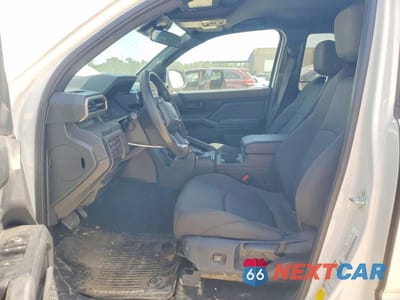 Zdjęcie 7 z 12 samochodu: 2025 TOYOTA TACOMA SR VIN:3TYJDAHN6ST018831 - miniatura