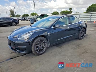 2019 TESLA MODEL 3 5YJ3E1EAXKF416096 - główne zdjęcie licytacji z USA - miniatura