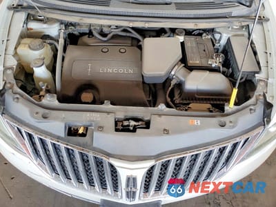 Zdjęcie 11 z 12 samochodu: 2011 LINCOLN MKX VIN:2LMDJ8JKXBBJ32200 - miniatura