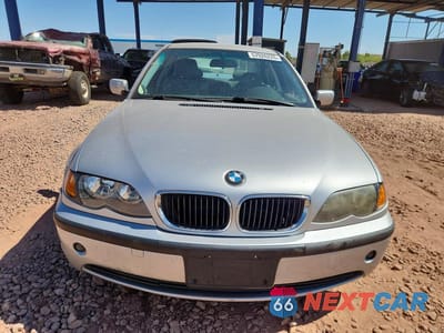 Piąte zdjęcie samochodu w środku: 2002 BMW 325 I VIN:WBAEV33472PD00183 - miniatura