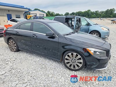 Czwarte zdjęcie samochodu z boku: 2018 MERCEDES-BENZ CLA 250 4MATIC VIN:WDDSJ4GBXJN585040 - miniatura