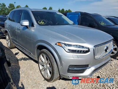 Czwarte zdjęcie samochodu z boku: 2019 VOLVO XC90 T6 INSCRIPTION VIN:YV4A22PL6K1477567 - miniatura