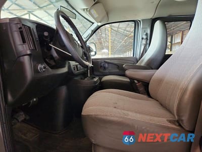 Zdjęcie 7 z 13 samochodu: 2015 CHEVROLET EXPRESS G3500 LT VIN:1GAZG1FG1F1164513 - miniatura