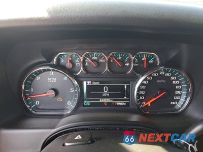 Zdjęcie 9 z 13 samochodu: 2016 CHEVROLET SUBURBAN K1500 LT VIN:1GNSKHKC6GR368172 - miniatura