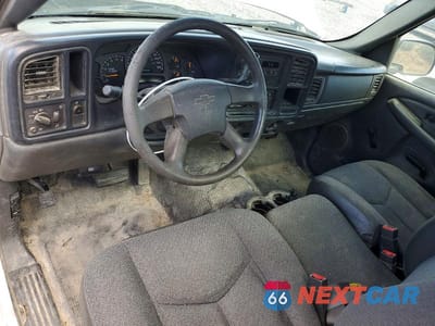 Zdjęcie 8 z 12 samochodu: 2005 CHEVROLET SILVERADO C1500 VIN:1GCEC14X65Z233202 - miniatura