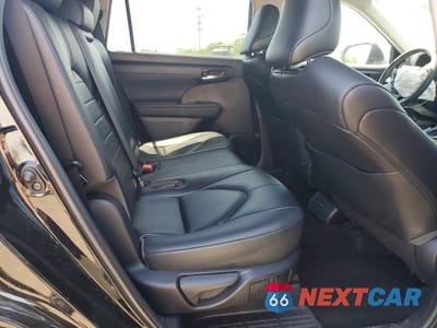 Zdjęcie 11 z 13 samochodu: 2023 TOYOTA HIGHLANDER XLE VIN:5TDKDRBHXPS010370 - miniatura