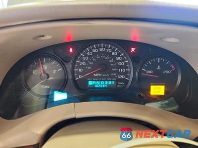 Zdjęcie 9 z 12 samochodu: 2002 CHEVROLET IMPALA VIN:2G1WF55E529327280 - miniatura