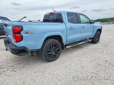 Trzecie zdjęcie samochodu z tyłu: 2025 CHEVROLET COLORADO Z71 VIN:1GCPTDEK4S1154425 - miniatura