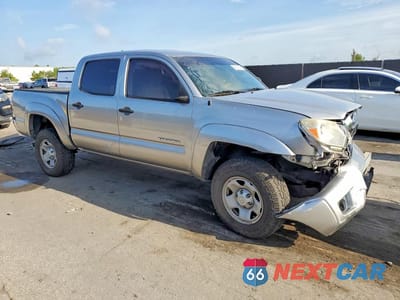 Czwarte zdjęcie samochodu z boku: 2015 TOYOTA TACOMA DOUBLE CAB PRERUNNER VIN:5TFJU4GN8FX069052 - miniatura