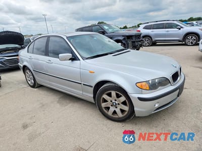Czwarte zdjęcie samochodu z boku: 2004 BMW 325 I VIN:WBAEV33404KR27451 - miniatura