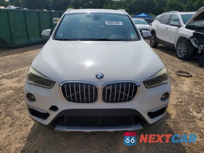 Piąte zdjęcie samochodu w środku: 2016 BMW X1 XDRIVE28I VIN:WBXHT3C37GP881723 - miniatura