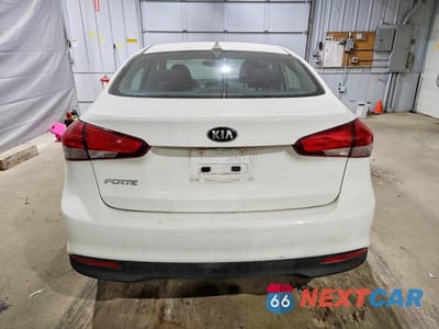 Zdjęcie 6 z 13 samochodu: 2018 KIA FORTE LX VIN:3KPFK4A79JE167442 - miniatura