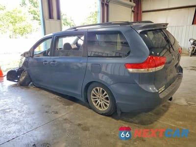 Drugie zdjęcie samochodu z przodu: 2014 TOYOTA SIENNA XLE 8-PASSENGER VIN:5TDYK3DC4ES449267 - miniatura