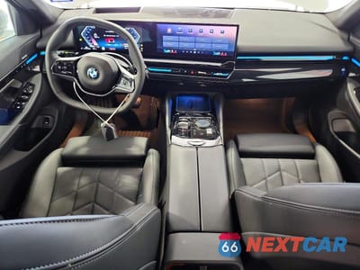 Zdjęcie 8 z 13 samochodu: 2026 BMW 530 I VIN:WBA43FJ09TCV65373 - miniatura