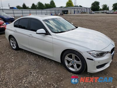 Czwarte zdjęcie samochodu z boku: 2015 BMW 328 D VIN:WBA3D3C5XFK157541 - miniatura