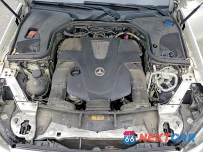 Zdjęcie 11 z 12 samochodu: 2018 MERCEDES-BENZ E 400 4MATIC VIN:WDDZF6GB6JA380057 - miniatura