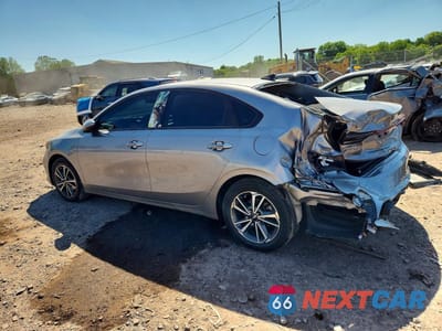 Drugie zdjęcie samochodu z przodu: 2023 KIA FORTE LXS VIN:3KPF24AD4PE558688 - miniatura