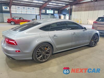 Trzecie zdjęcie samochodu z tyłu: 2016 AUDI A7 VIN:WAUWGAFC4GN009064 - miniatura