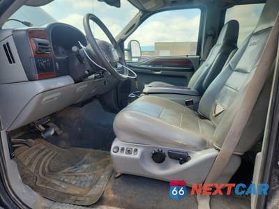 Zdjęcie 7 z 12 samochodu: 2006 FORD F250 SUPER DUTY VIN:1FTSW21P06EB77268 - miniatura
