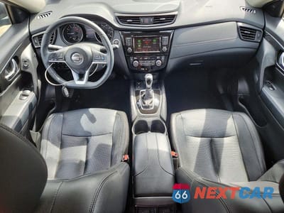 Zdjęcie 8 z 13 samochodu: 2019 NISSAN ROGUE SL VIN:5N1AT2MVXKC782060 - miniatura