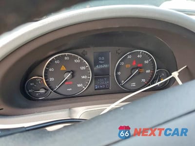 Zdjęcie 9 z 12 samochodu: 2005 MERCEDES-BENZ C 230K SPORT SEDAN VIN:WDBRF40J15F715667 - miniatura