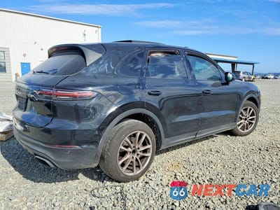 Trzecie zdjęcie samochodu z tyłu: 2019 PORSCHE CAYENNE VIN:WP1AA2AY5KDA06579 - miniatura