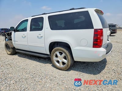 Drugie zdjęcie samochodu z przodu: 2011 CHEVROLET SUBURBAN K1500 LT VIN:1GNSKJE33BR397205 - miniatura