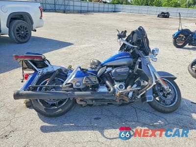 2017 HARLEY-DAVIDSON FLHTK ULTRA LIMITED 1HD1KED18HB684647 - główne zdjęcie licytacji z USA - miniatura