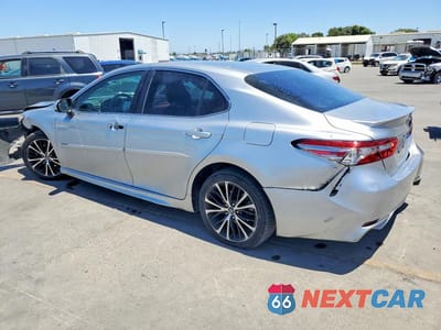 Drugie zdjęcie samochodu z przodu: 2018 TOYOTA CAMRY SE VIN:4T1B11HK0JU103619 - miniatura