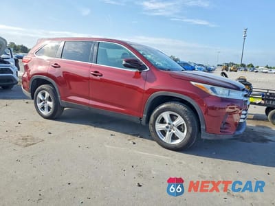 Czwarte zdjęcie samochodu z boku: 2019 TOYOTA HIGHLANDER LE VIN:5TDZZRFH9KS296411 - miniatura