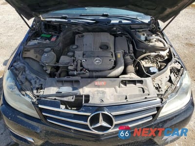 Zdjęcie 11 z 12 samochodu: 2014 MERCEDES-BENZ C 250 VIN:WDDGF4HB3EG236351 - miniatura