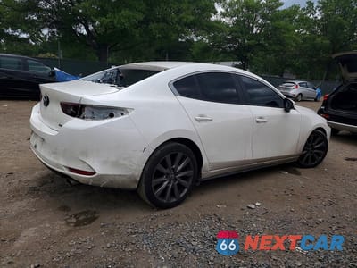 Trzecie zdjęcie samochodu z tyłu: 2023 MAZDA 3 SELECT VIN:3MZBPABM8PM364441 - miniatura