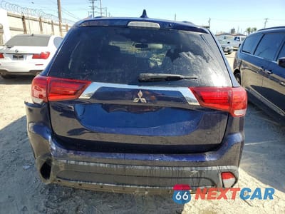 Zdjęcie 6 z 13 samochodu: 2017 MITSUBISHI OUTLANDER VIN:JA4AD2A39HZ033545 - miniatura