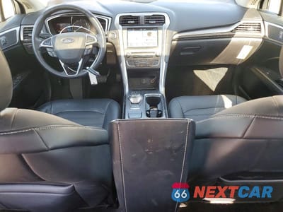 Zdjęcie 8 z 12 samochodu: 2018 FORD FUSION SE VIN:3FA6P0HD2JR218607 - miniatura