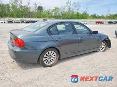 Trzecie zdjęcie samochodu z tyłu: 2009 BMW 328 XI SULEV VIN:WBAPK53569A646080 - miniatura