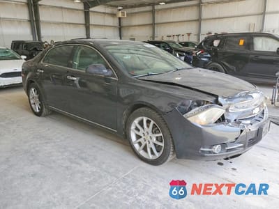 Czwarte zdjęcie samochodu z boku: 2011 CHEVROLET MALIBU LTZ VIN:1G1ZE5E74BF216664 - miniatura