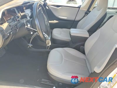 Zdjęcie 7 z 13 samochodu: 2014 TESLA MODEL S P85 VIN:5YJSA1H1XEFP55657 - miniatura