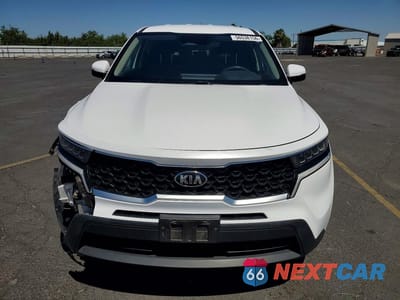 Piąte zdjęcie samochodu w środku: 2021 KIA SORENTO LX VIN:5XYRG4LC8MG005110 - miniatura