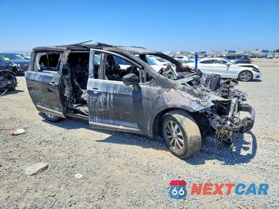 Czwarte zdjęcie samochodu z boku: 2018 CHRYSLER PACIFICA TOURING L PLUS VIN:2C4RC1EG1JR149924 - miniatura