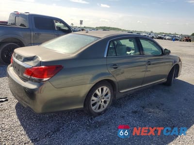 Trzecie zdjęcie samochodu z tyłu: 2011 TOYOTA AVALON BASE VIN:4T1BK3DB4BU378233 - miniatura
