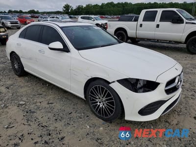 Czwarte zdjęcie samochodu z boku: 2023 MERCEDES-BENZ C 300 VIN:W1KAF4GB7PR135294 - miniatura