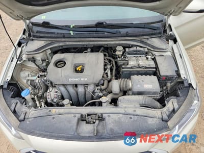 Zdjęcie 11 z 12 samochodu: 2017 HYUNDAI ELANTRA SE VIN:5NPD84LF8HH195426 - miniatura