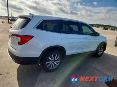 Trzecie zdjęcie samochodu z tyłu: 2021 HONDA PILOT EXL VIN:5FNYF5H51MB037869 - miniatura