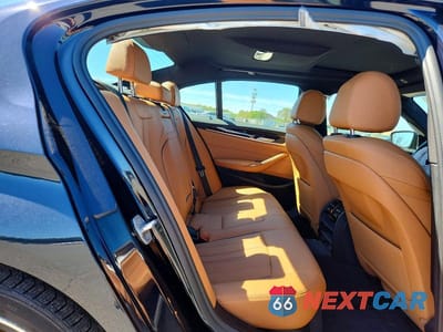 Zdjęcie 10 z 12 samochodu: 2022 BMW 540 XI VIN:WBA73BJ03NWX39641 - miniatura