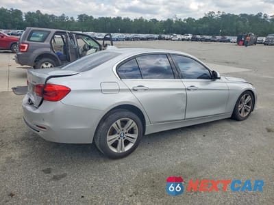 Trzecie zdjęcie samochodu z tyłu: 2017 BMW 330 I VIN:WBA8B9G53HNU50319 - miniatura