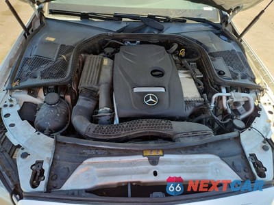 Zdjęcie 11 z 12 samochodu: 2016 MERCEDES-BENZ C 300 VIN:55SWF4JB5GU151846 - miniatura