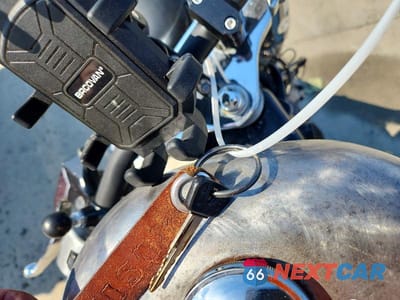 Zdjęcie 8 z 9 samochodu: 2007 YAMAHA XVS1100 VIN:JYAVP11Y57A010194 - miniatura