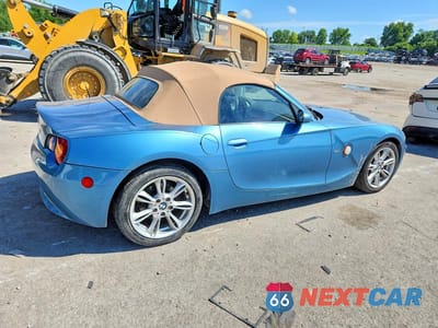 Trzecie zdjęcie samochodu z tyłu: 2003 BMW Z4 3.0 VIN:4USBT53443LU04248 - miniatura
