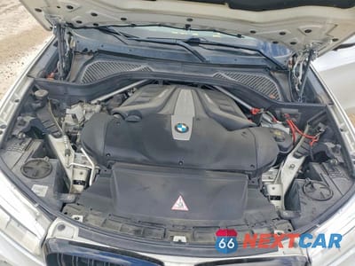 Zdjęcie 11 z 12 samochodu: 2014 BMW X5 XDRIVE50I VIN:5UXKR6C57E0J72170 - miniatura