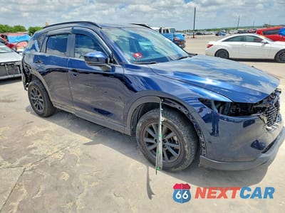 Czwarte zdjęcie samochodu z boku: 2022 MAZDA CX-5 PREFERRED VIN:JM3KFBCM6N0569807 - miniatura